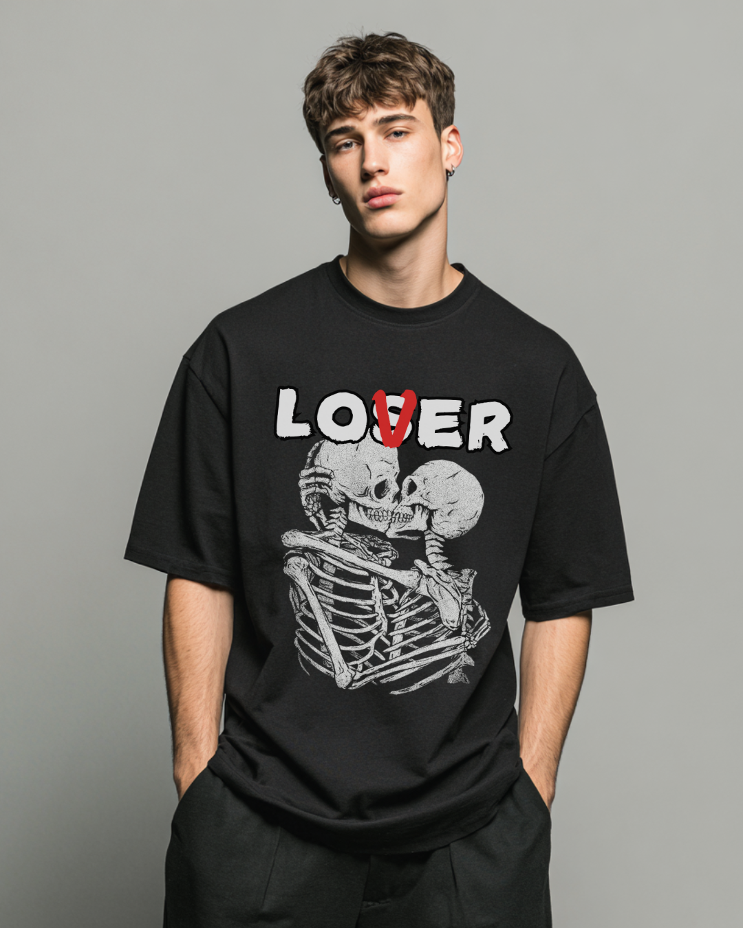LO(S/V)ER OVERSIZED BLACK T-SHIRT