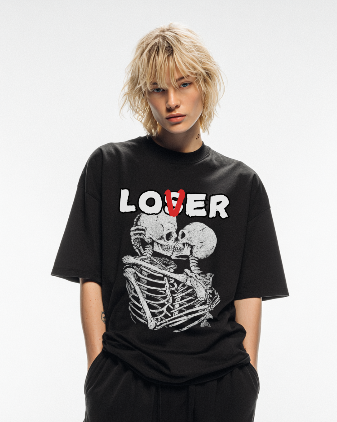 LO(S/V)ER OVERSIZED BLACK T-SHIRT